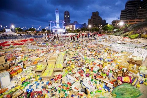 350 toneladas de alimentos para Cruz Roja Española y Banco de Alimentos de Tenerife